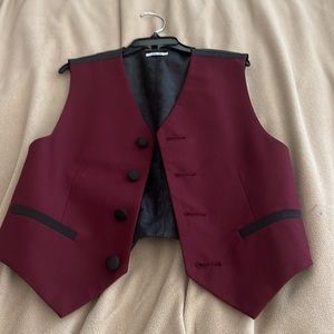 Calvin Klein Burgundy and black boys vests size 8